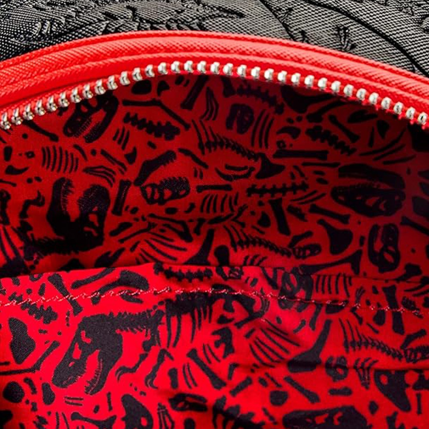 Loungefly JPBK0004 UNIVERSAL JURASSIC PARK LOGO MINI BACKPACK