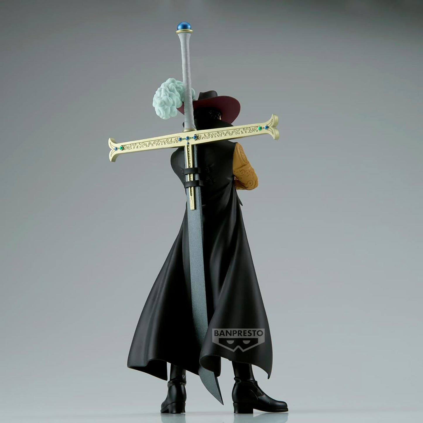 One Piece - Dracule Mihawk - Grandline Series Figur - 17cm - Bandai Banpresto