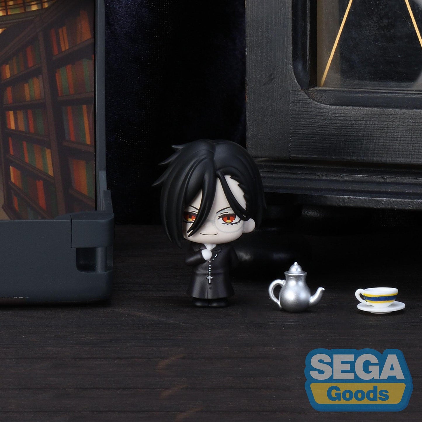 Black Butler: Boarding School Arc - Sebastian Michaelis (EX) - Petite World Memories Mini Figur & Display-Koffer - 8 cm - SEGA
