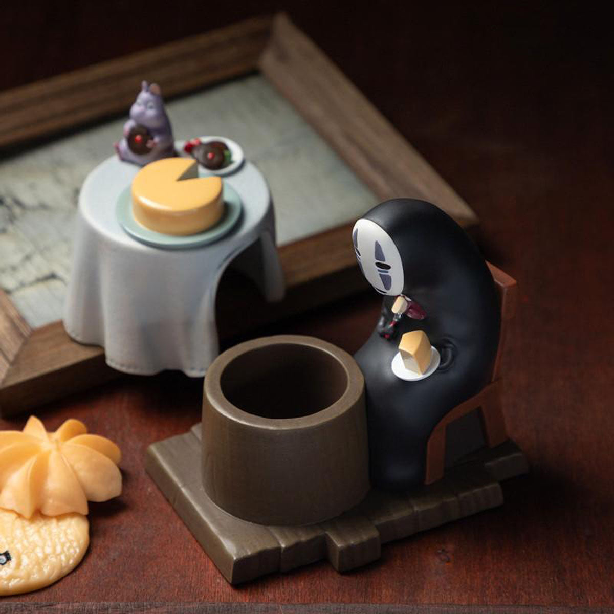 Studio Ghibli - Chihiros Reise ins Zauberland - Ohngesicht & Boh „Tea Time“ Schmuckkästchen - Benelic