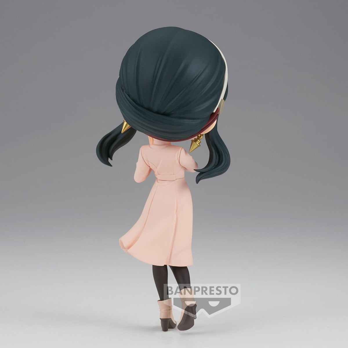 BANDAI Banpresto Q Posket, Spy X Family, Yor Forger Figur Going Out Version, Rosa Kleid mit Haarband, niedliche Pose