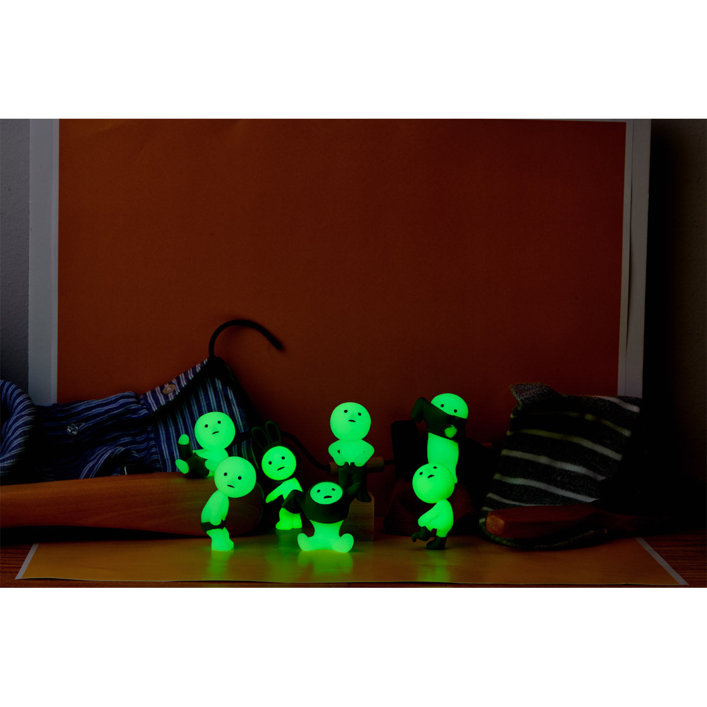 Smiski leuchtende Figure| Glow in the dark | Dressing Series  | Blind Box- (12)-(1)