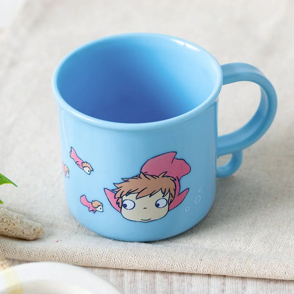 Ponyo on the Cliff - Ponyo im Meer - Trinkbecher - 200ml - Skater