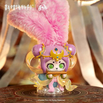 Awake Toys - Cup Rabbits Dreaming of Dunhuang - Plüsch-Minifigur (Blind Box) - Einzelbox - 17 cm - AWAKE TOYS