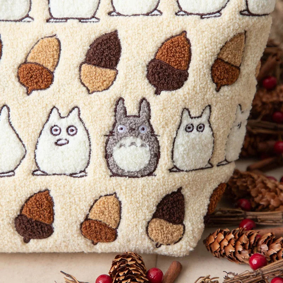 Studio Ghibli - Mein Nachbar Totoro - Bestickte Handtasche (Acorn Ivory) - Benelic