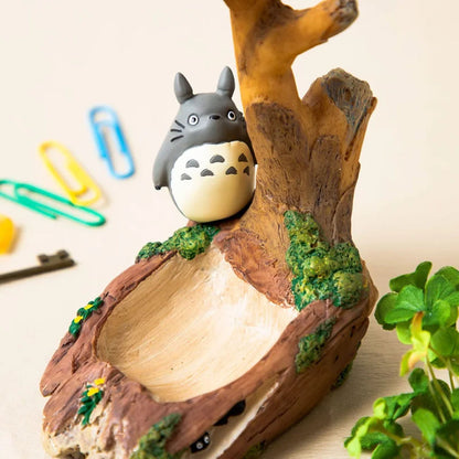 Mein Nachbar Totoro - Totoro im Schatten des Baums - Schmuckbaum & Schlüsselhalter - 14 x 18 x 8 cm - Benelic