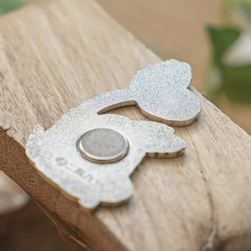 Mein Nachbar Totoro - Großer Totoro mit Blume - Metall-Magnet - 4,5cm - BENELIC