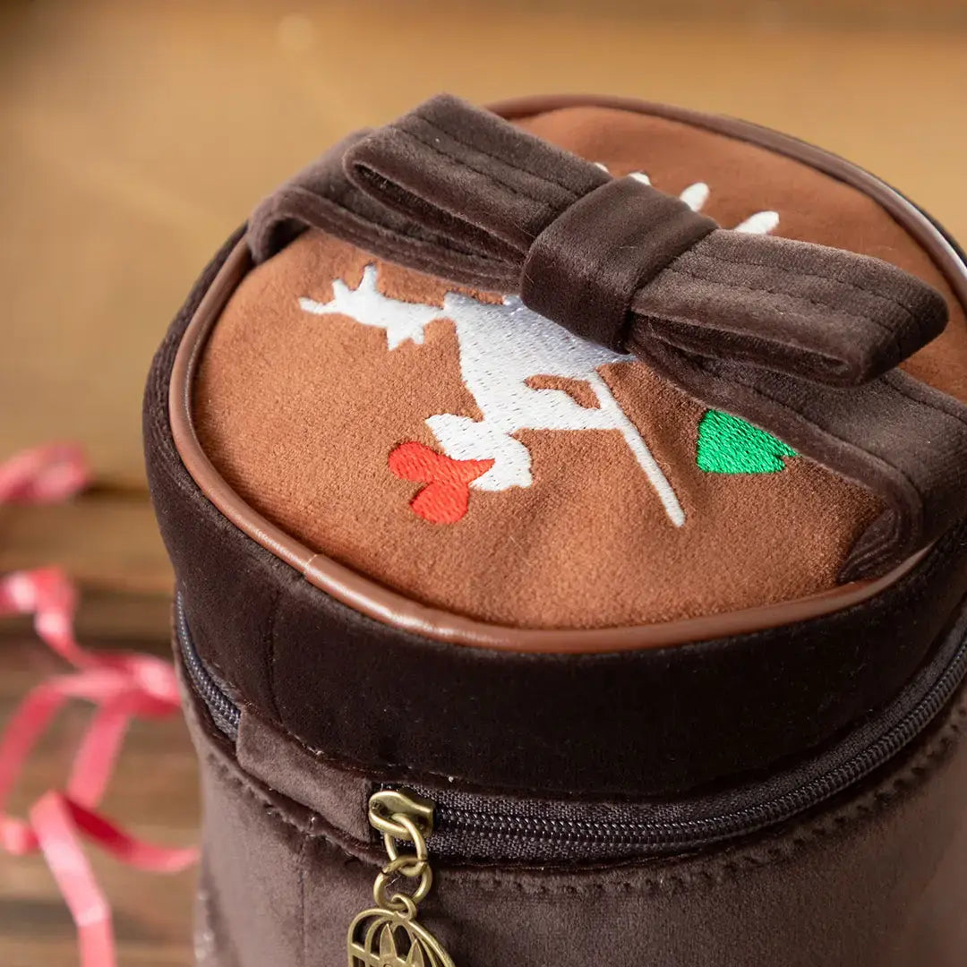 Kiki's Delivery Service - Chocolate Cake - Cosmetic Pouch - ø 11 x 14 cm - Marushin