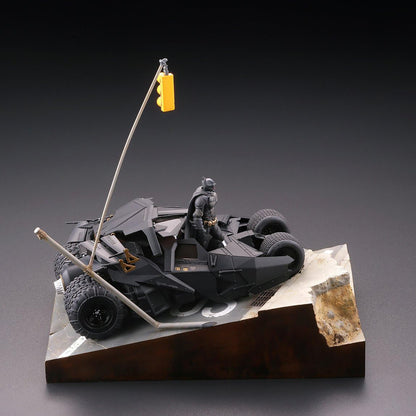 Batman Begins - Batmobile Tumbler - Sci-Fi Revoltech Diorama Set  - 17cm - Kaiyodo