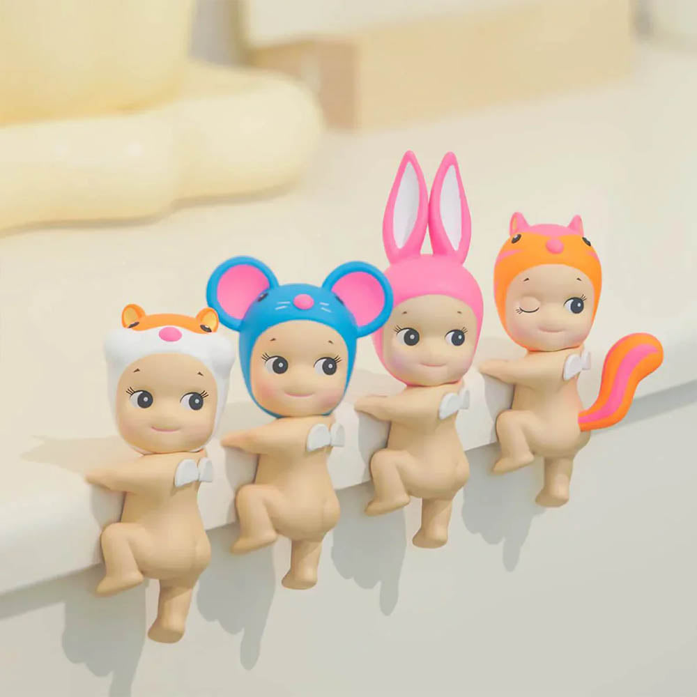 Sonny Angel Sammelfigur in Rückblick-Pose | Blind Box Looking Back Series | 8 cm