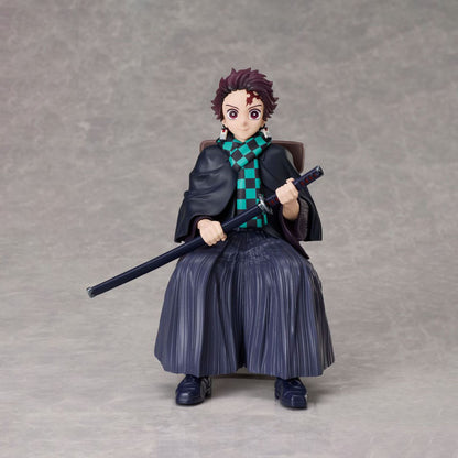 Demon Slayer: Kimetsu no Yaiba - Tanjiro Kamado - Seated Ver. Figur - 15 cm - Aniplex