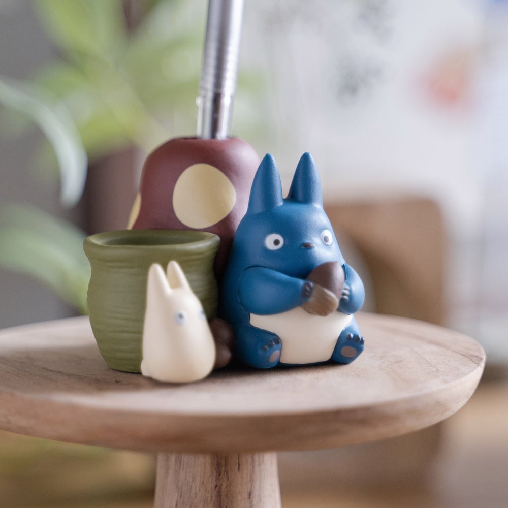 Mein Nachbar Totoro - Mittlerer & Kleiner Totoro mit Pilz – 3D Mini-Figur & Stiftehalter / Organizer - 4,5cm - Ensky