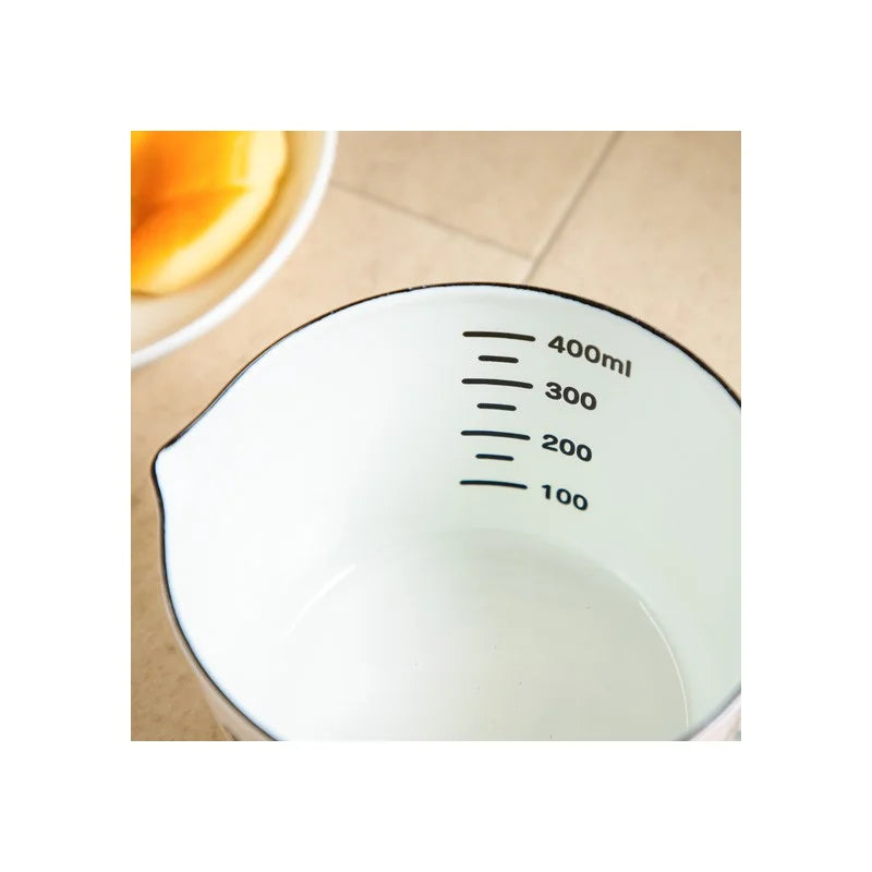 Kikis kleiner Lieferservice - Jiji & Gebäck - Emaille Messbecher 450ml - Skater