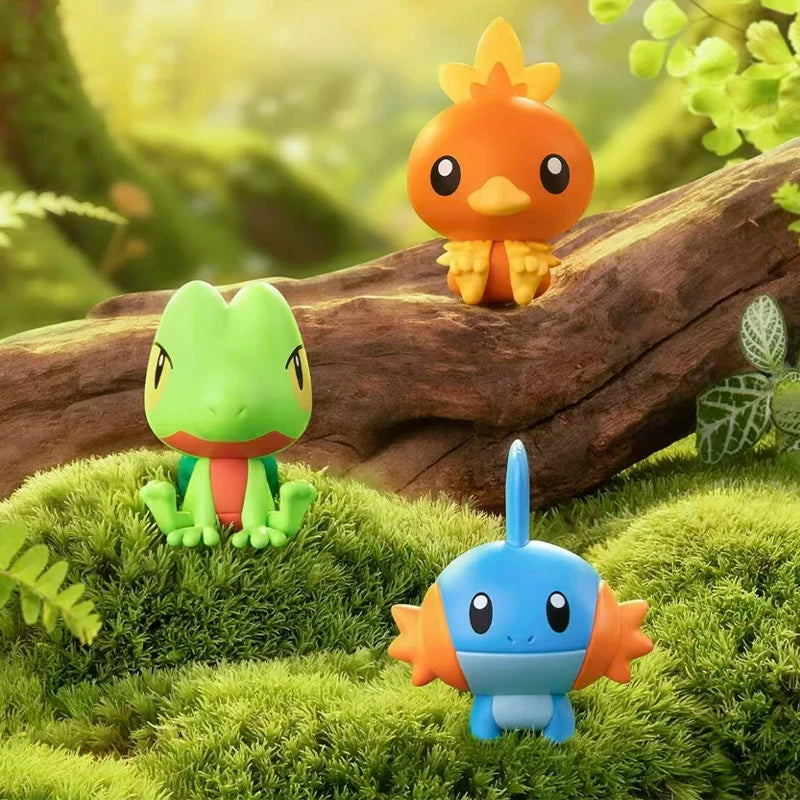 Pokémon: 30th Anniversary - Palmsize Wonders First Partner - Starter-Trio im Mini-Koffer - Blindbox - Einzelbox - 2,5-4,7cm - Funism