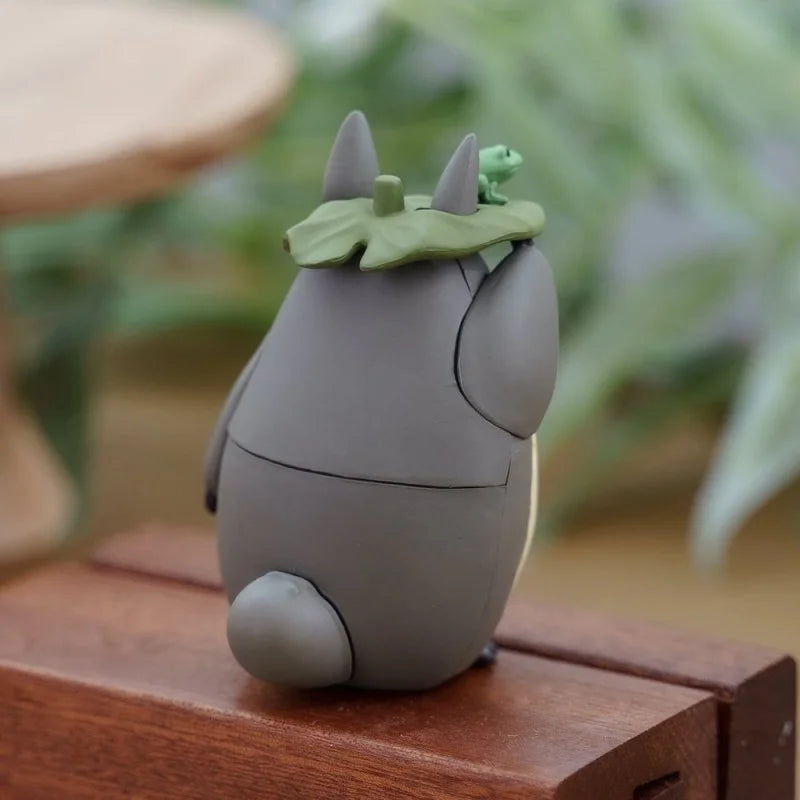 Mein Nachbar Totoro - Großer Totoro mit Blatt - 3D-Puzzle Kumukumu - 7 cm - Ensky