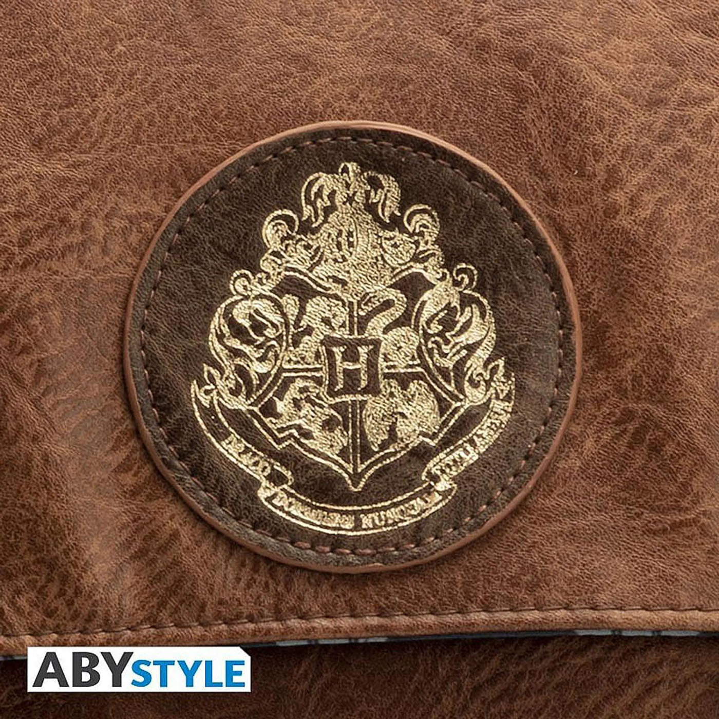 Harry Potter - Hogwarts Premium - Umhängetasche Messenger Bag - 35 x 27 x 5 cm - ABYstyle