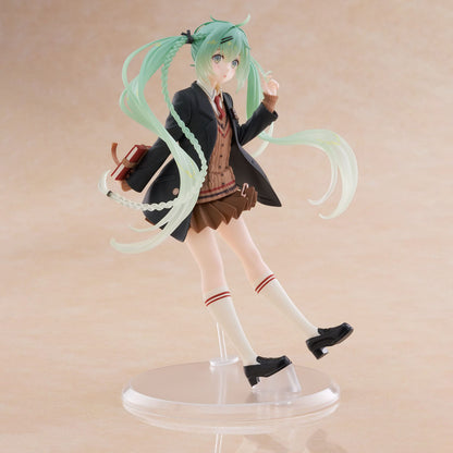 Hatsune Miku - Fashion Preppy Ver. - Figur - 18cm - Taito