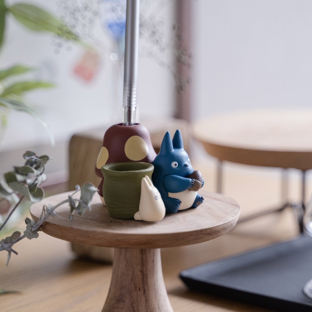 Mein Nachbar Totoro - Mittlerer & Kleiner Totoro mit Pilz – 3D Mini-Figur & Stiftehalter / Organizer - 4,5cm - Ensky