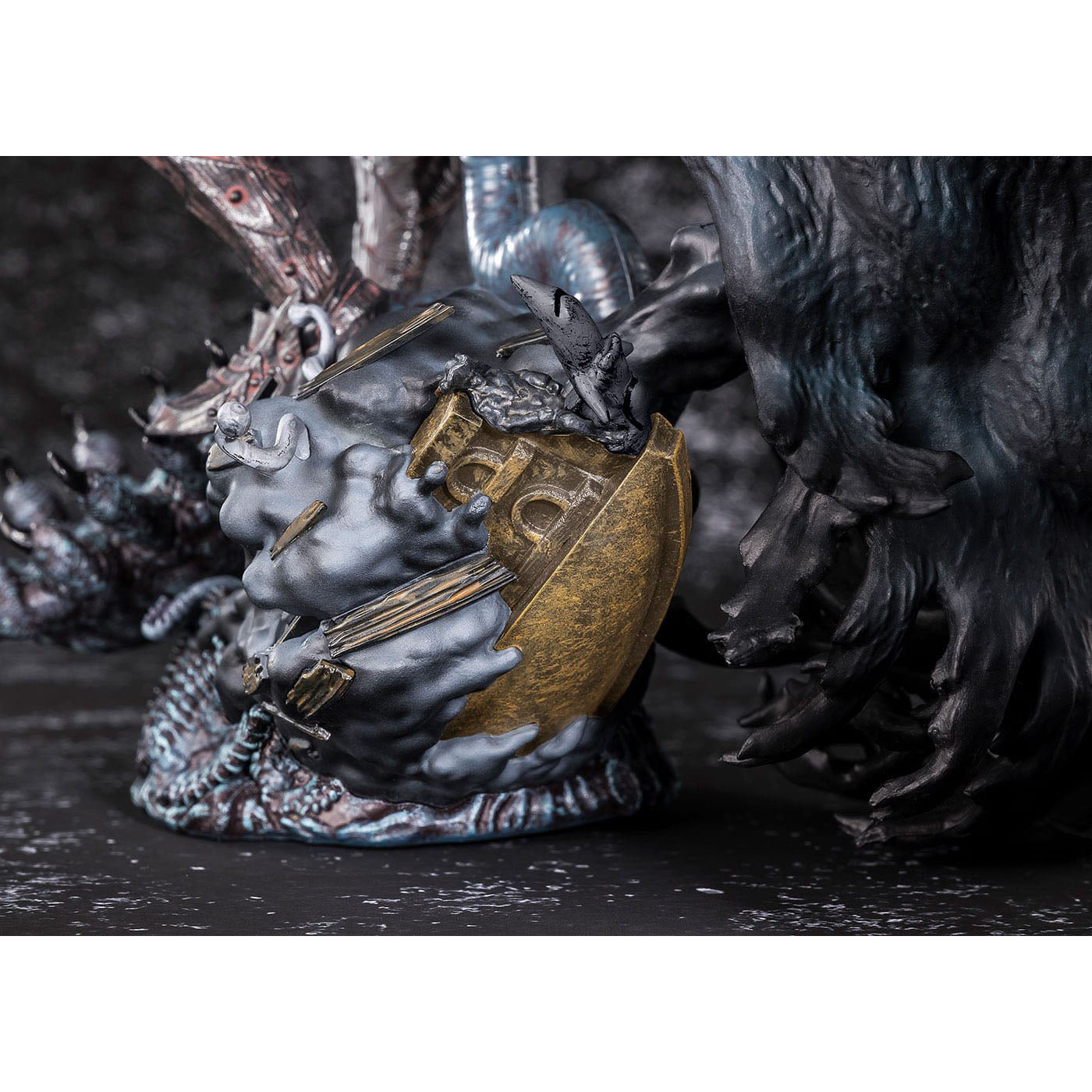 Berserk - Guts Berserker Armor - Figuarts ZERO Metallic Touch PVC Statue - 35cm - Bandai Tamashii Nations