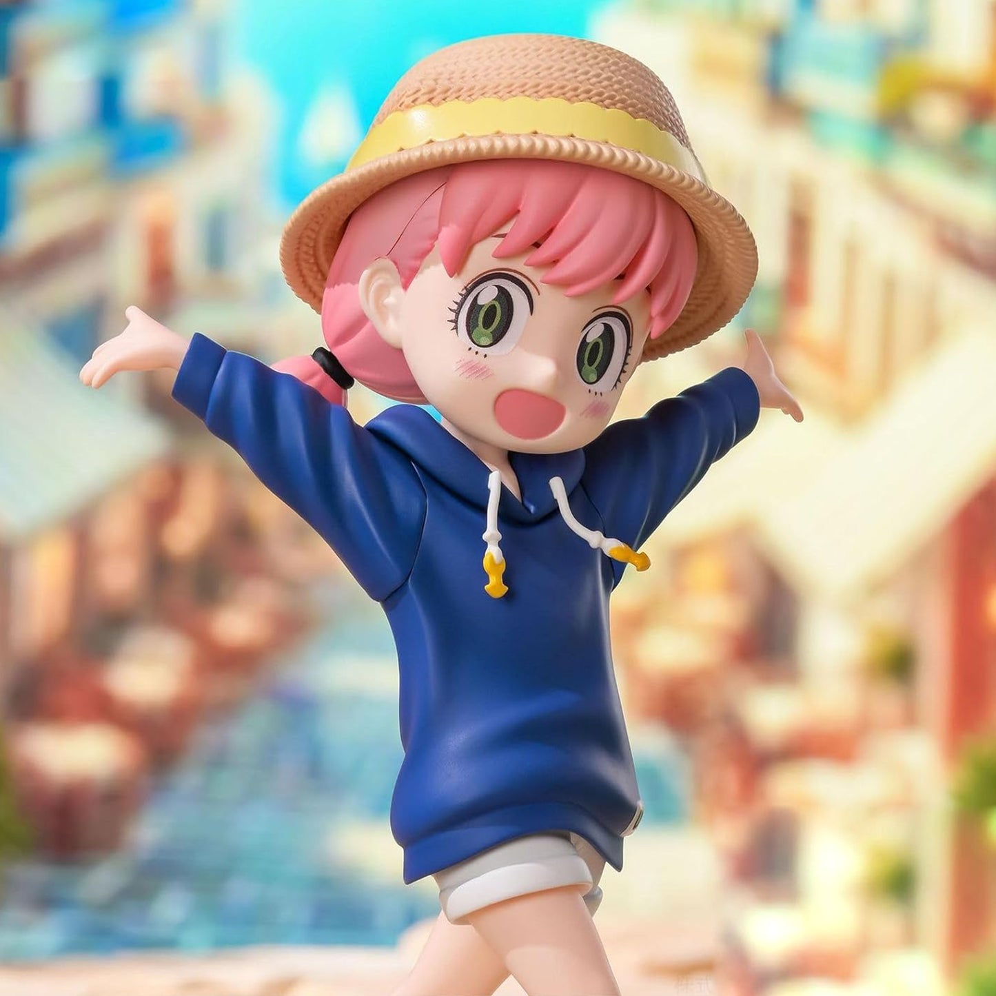 Anya Forger in Sommer-Resort-Kleidung, Spy x Family Sammelfigur, 16 cm - SEGA