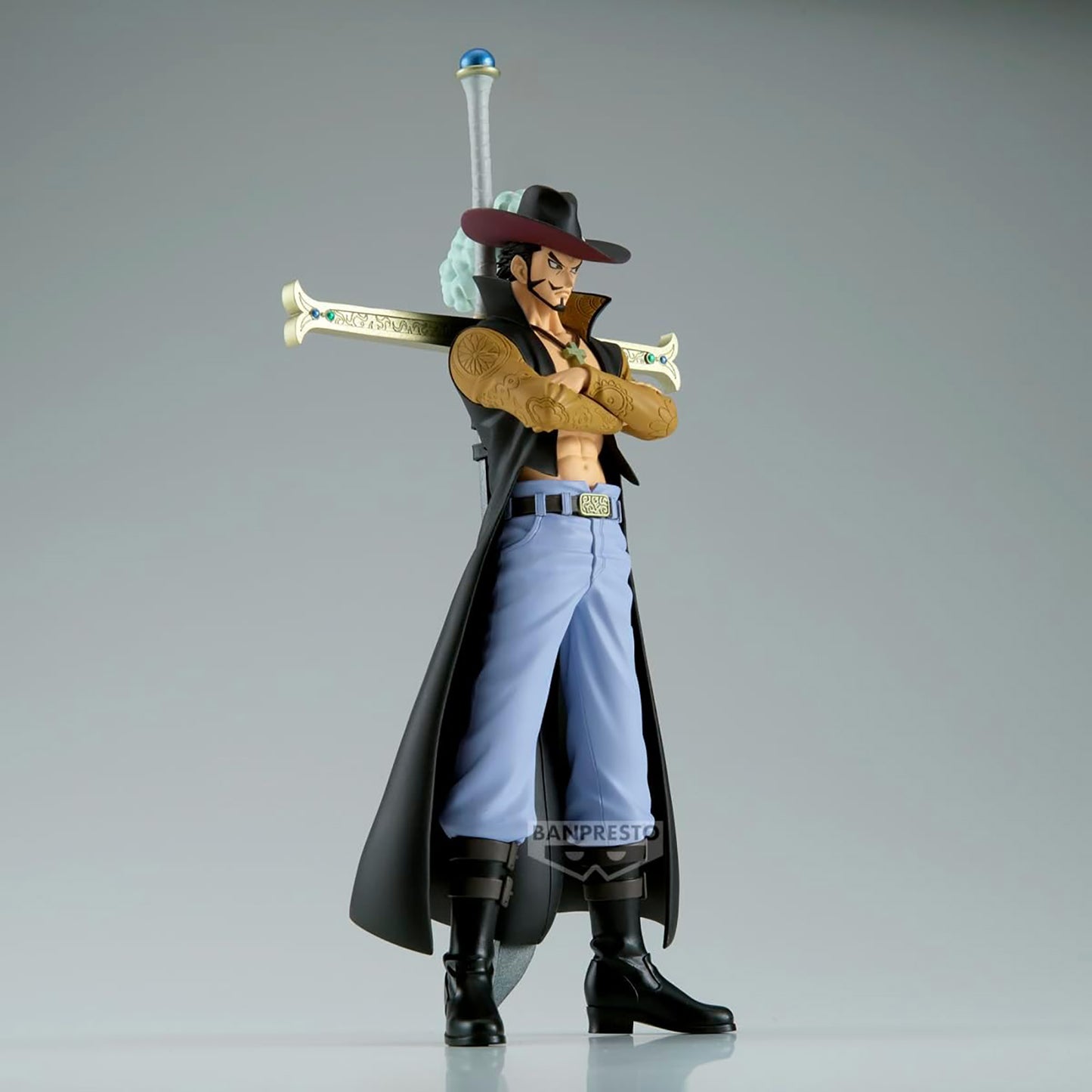 One Piece - Dracule Mihawk - Grandline Series Figur - 17cm - Bandai Banpresto