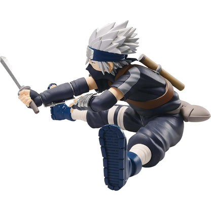 Hatake Kakashi im Sprung mit Messer, Naruto Shippuden Sammelfigur - Banpresto