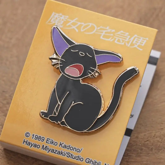 Jiji Pin gaehnend