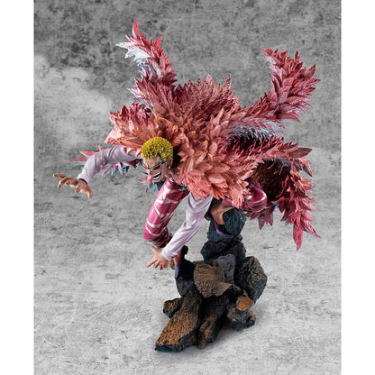 One Piece - Donquixote Doflamingo - Portrait of Pirates Figur - 35cm - MegaHouse