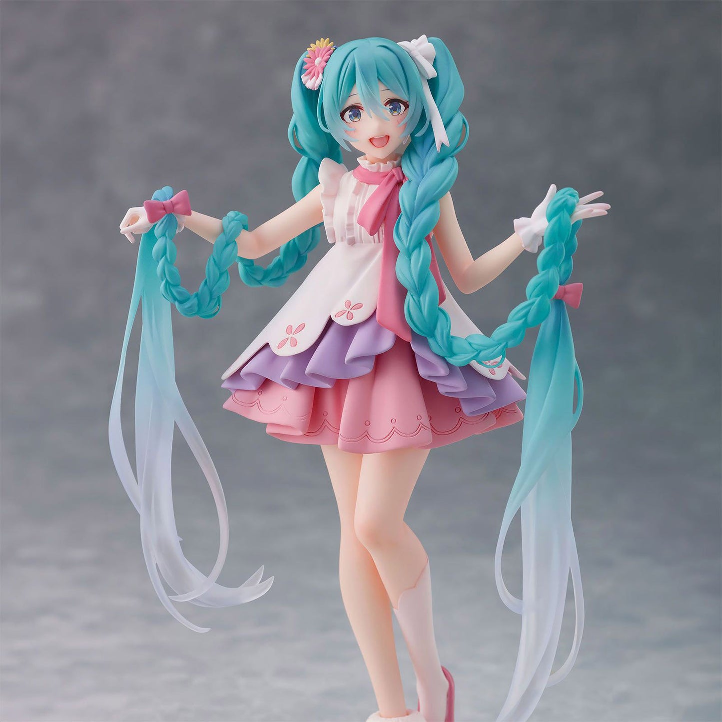 Hatsune Miku - Rapunzel Version - Figur - 18cm - Taito
