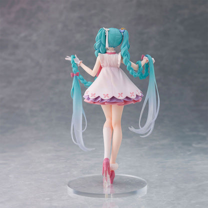 Hatsune Miku - Rapunzel Version - Figur - 18cm - Taito