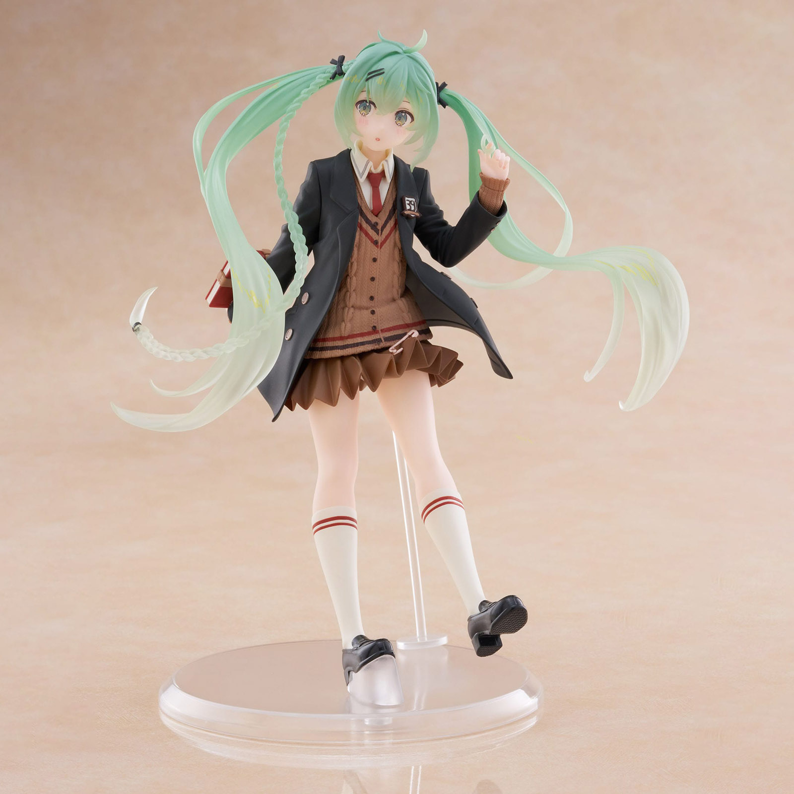 Taito Hatsune Miku PVC Statue Hatsune Miku Fashion Preppy Ver. 18 cm – Bild 4